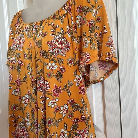 Floral Mustard Gold Yellow Modern Attraction Shirt Top Blouse Medium M NWT - Picture 5 of 6